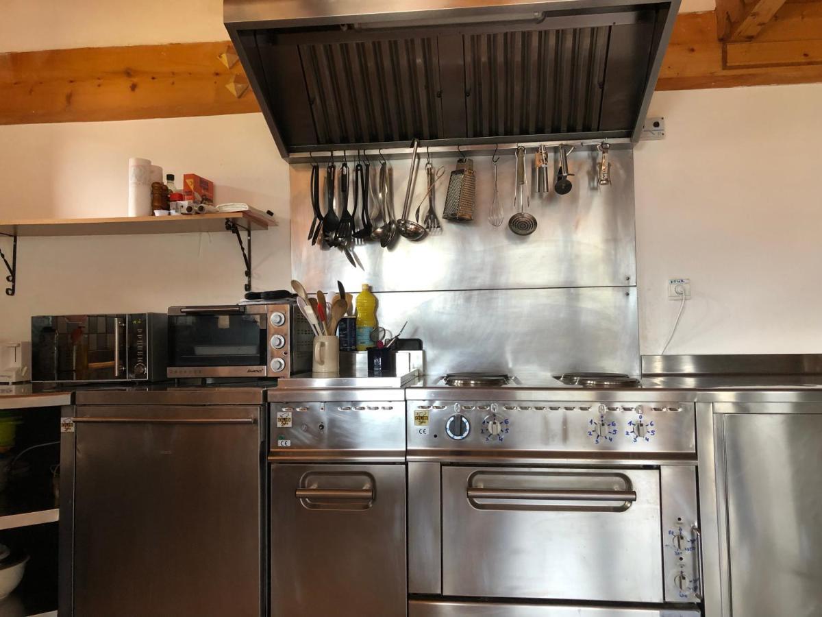Central Hostel Chatel Ngoại thất bức ảnh