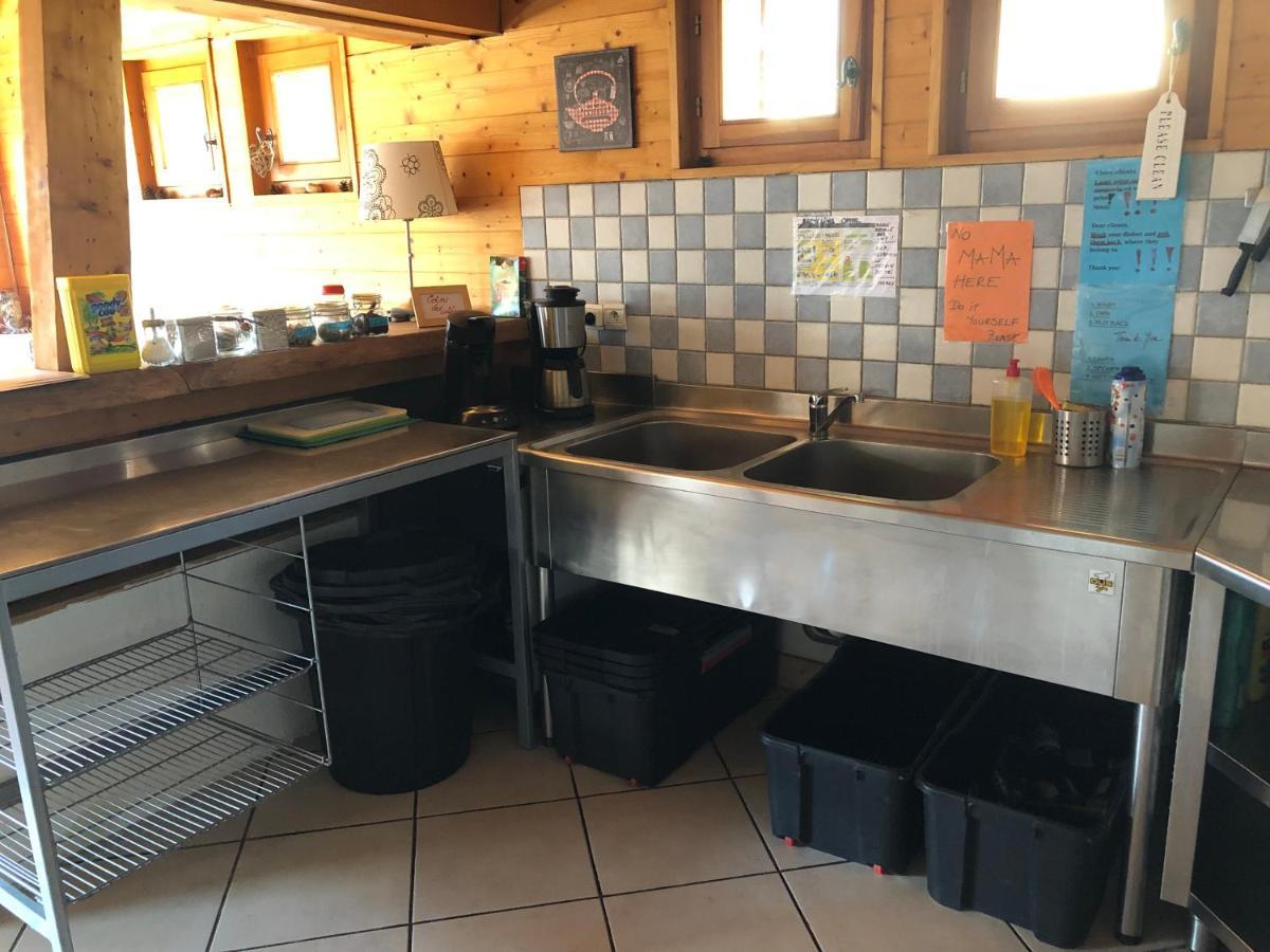Central Hostel Chatel Ngoại thất bức ảnh