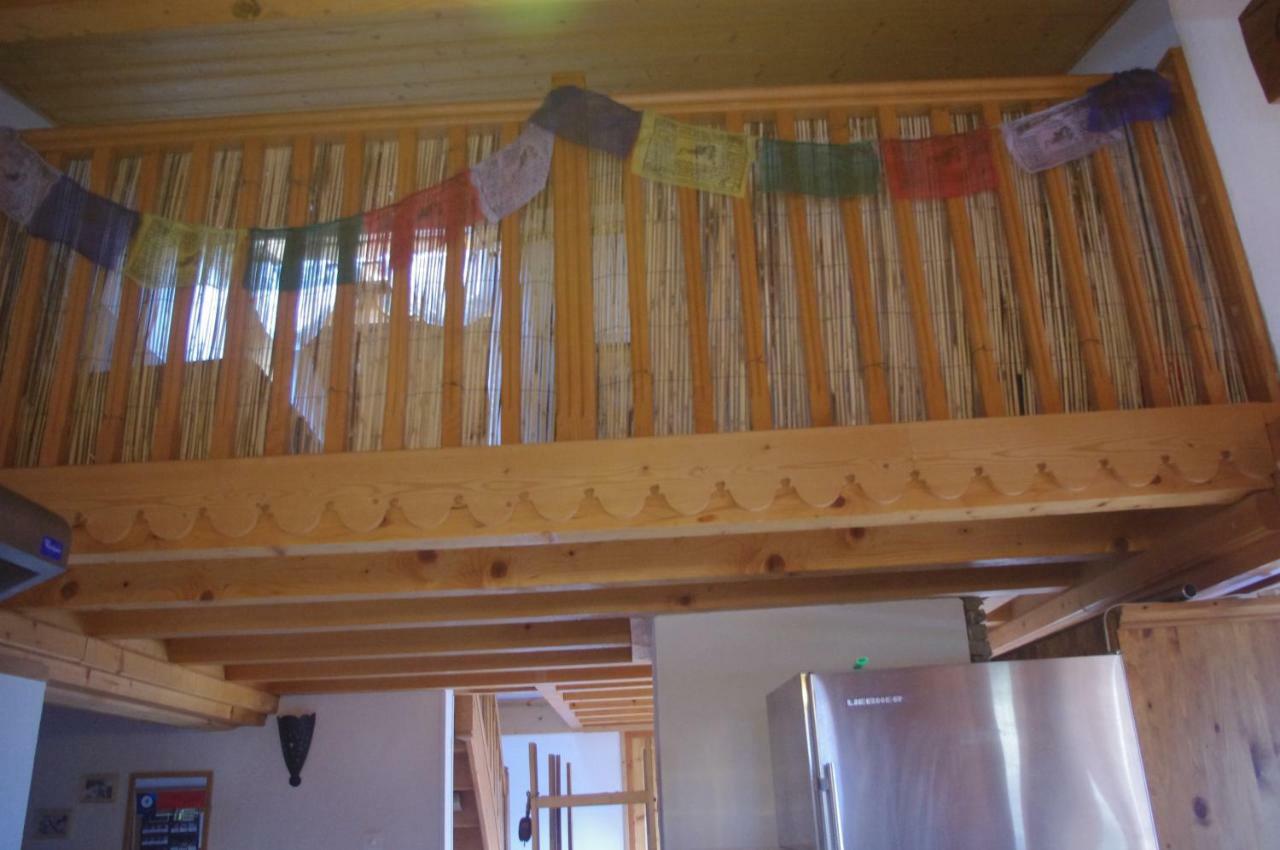 Central Hostel Chatel Ngoại thất bức ảnh