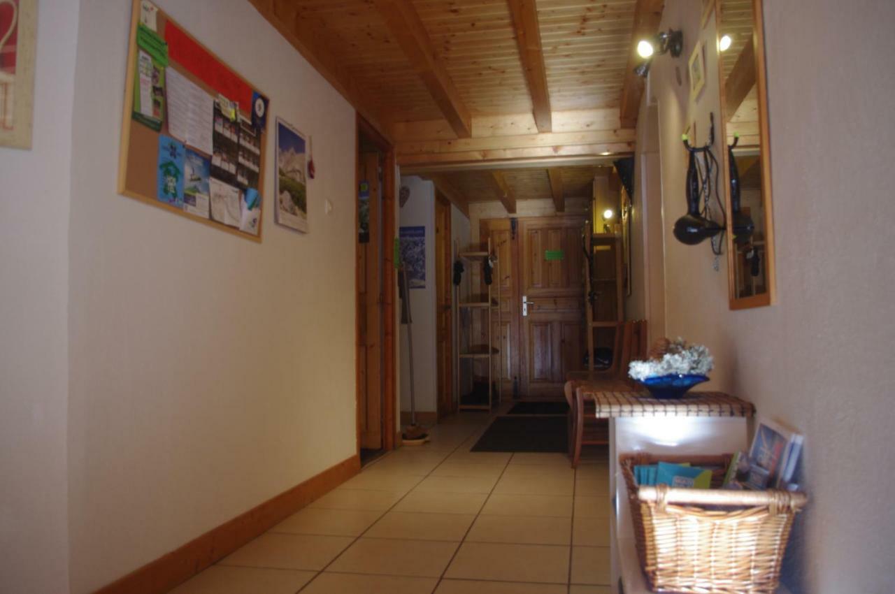 Central Hostel Chatel Ngoại thất bức ảnh